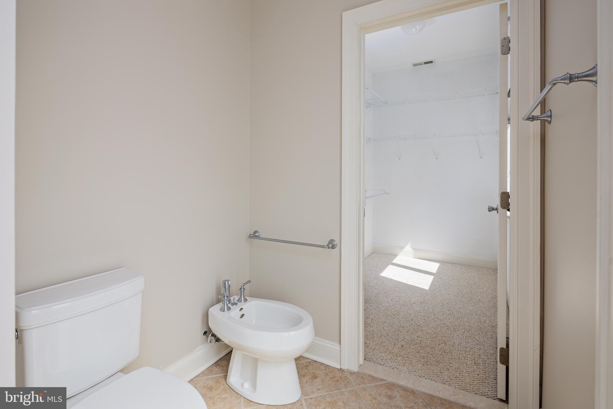 PIER HOMES AT HARBORVIEW - Residential Lease