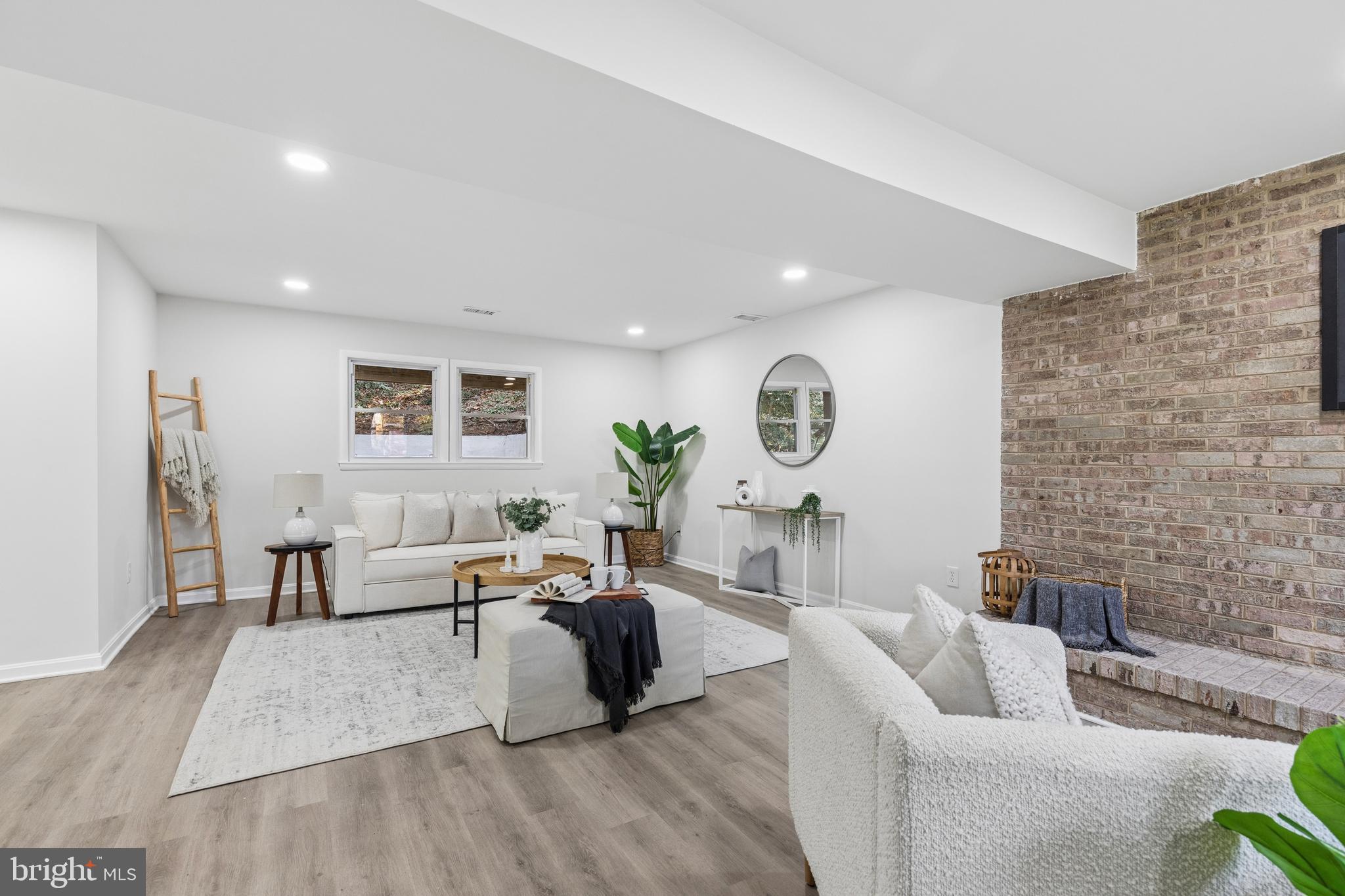 CAPE ST CLAIRE - Residential