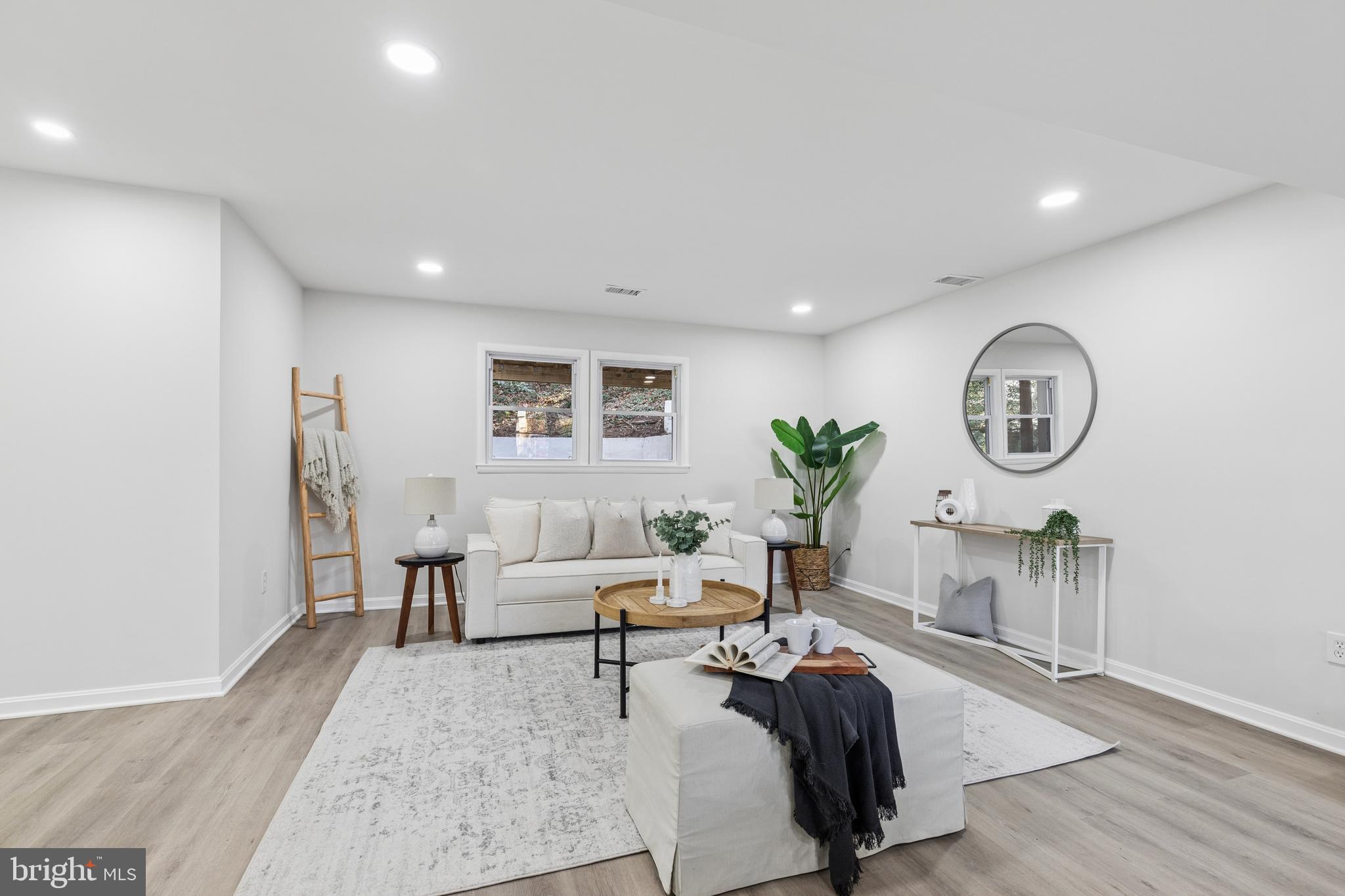 CAPE ST CLAIRE - Residential