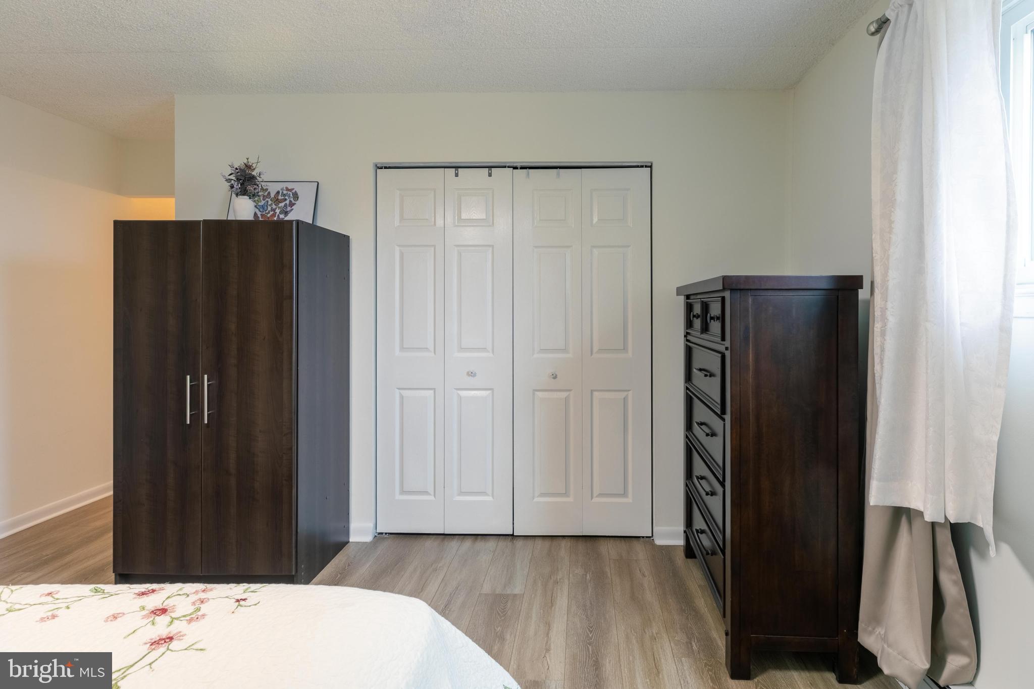 HAVERFORD HILL - Residential