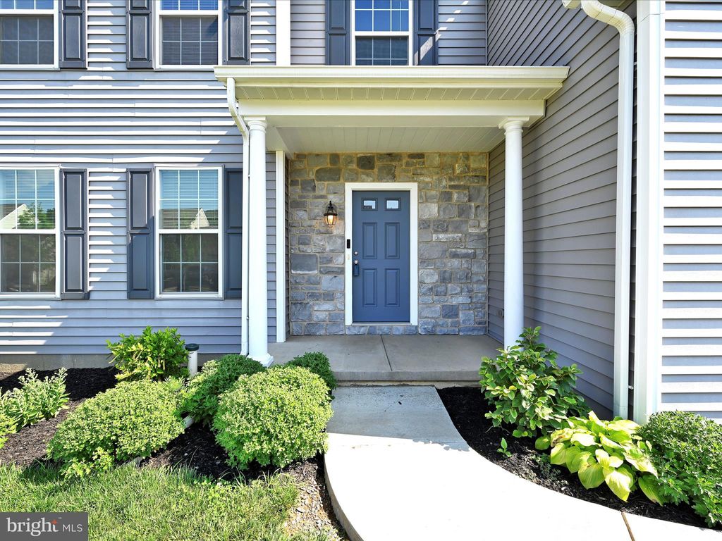 Photo of 1568 Wheatfield Vista, LANDISVILLE, PA 17538 (MLS # PALA2073196)