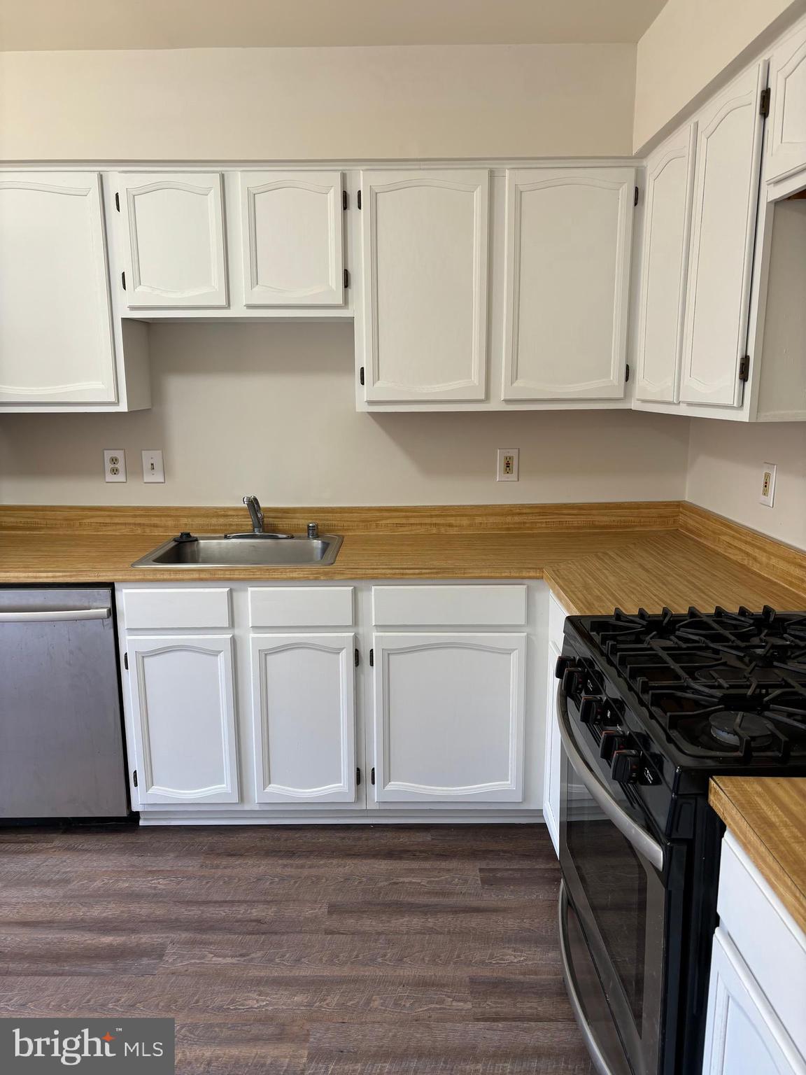 BALLANTRAYE - Residential Lease