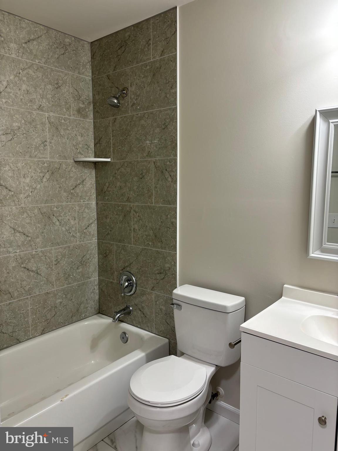 BALLANTRAYE - Residential Lease