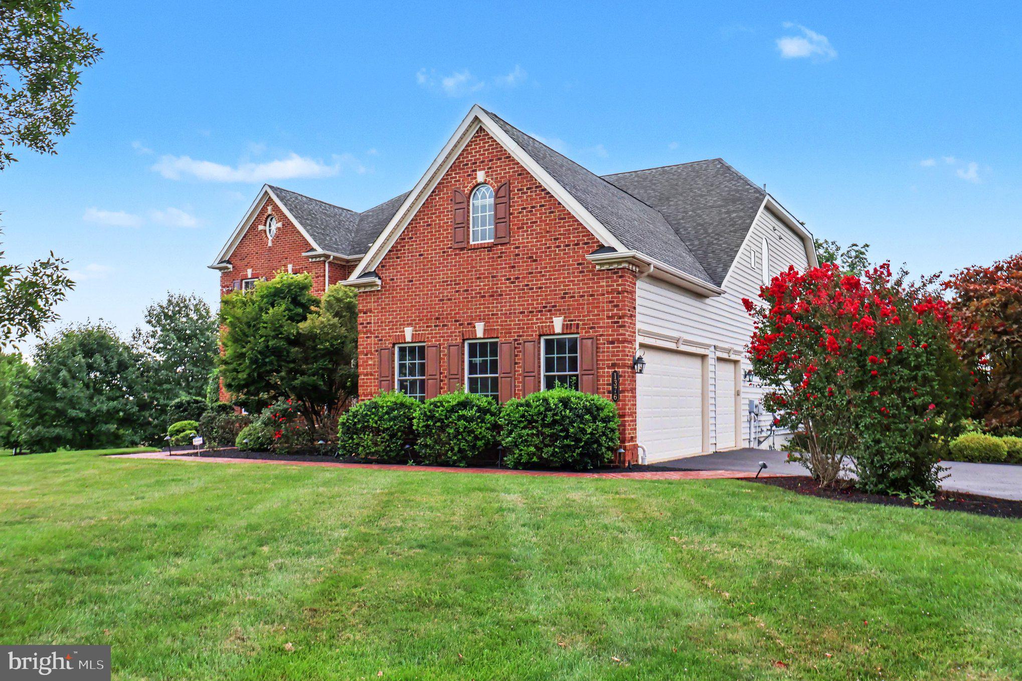 1376 SPRING HILL ROAD