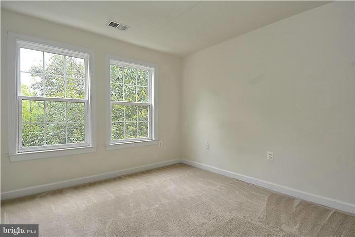 COPPERMINE CROSSING - Residential Lease