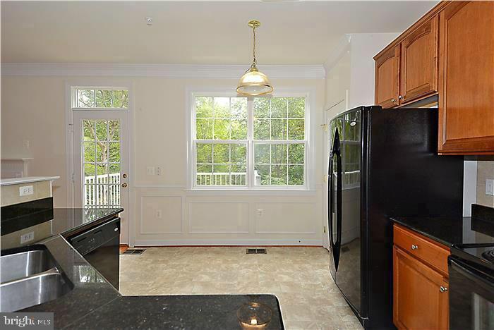 COPPERMINE CROSSING - Residential Lease