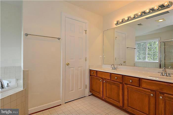 COPPERMINE CROSSING - Residential Lease