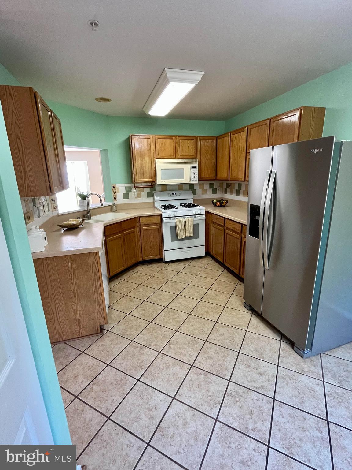 SEVEN OAKS - Residential Lease