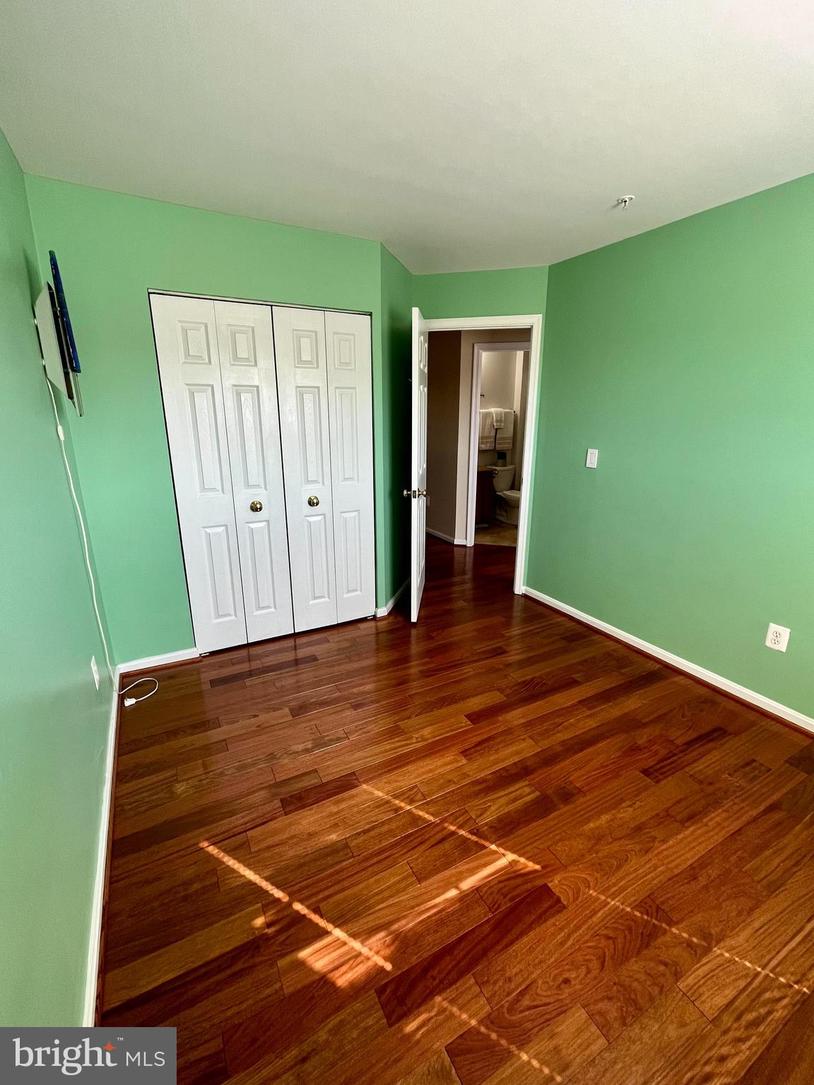 SEVEN OAKS - Residential Lease