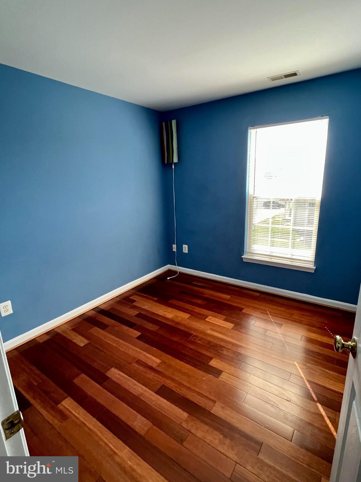 SEVEN OAKS - Residential Lease