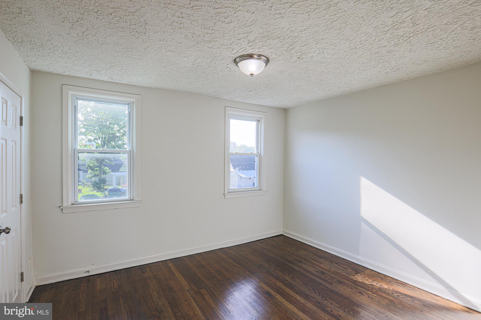 NORTH POINT VILLAGE - Residential Lease