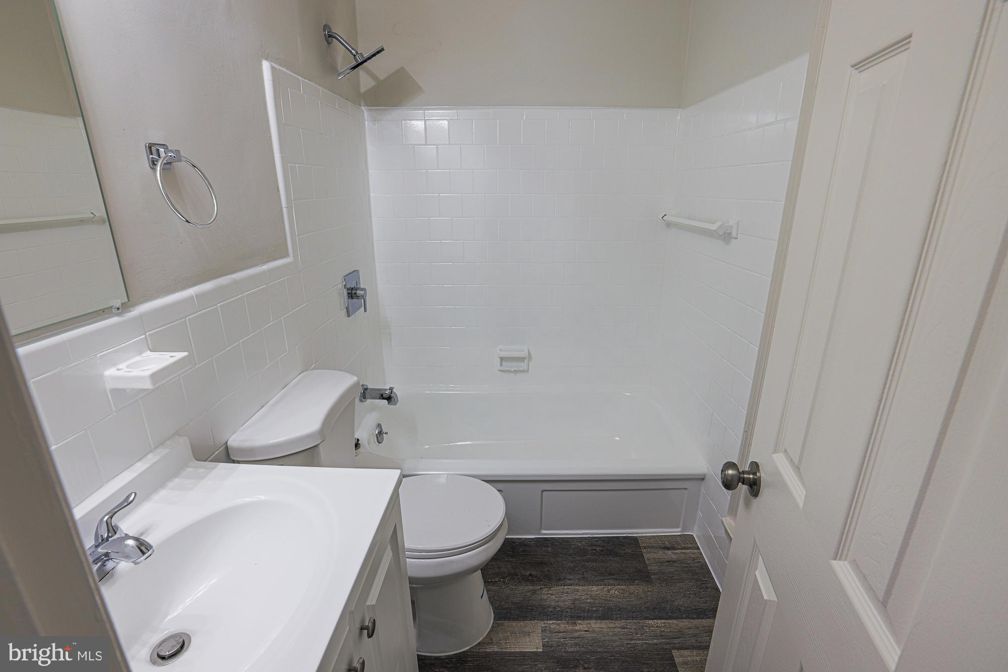 NORTH POINT VILLAGE - Residential Lease