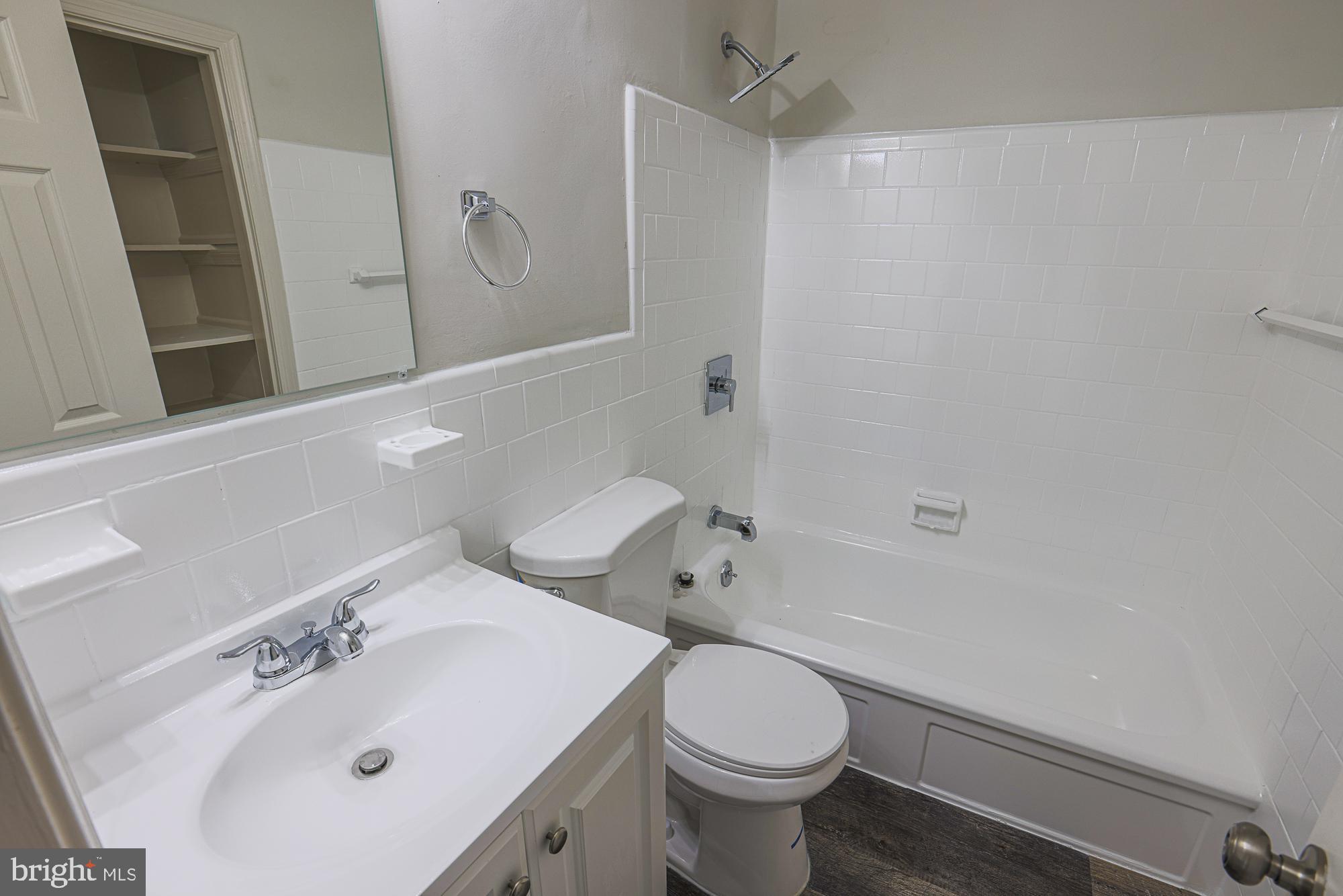 NORTH POINT VILLAGE - Residential Lease