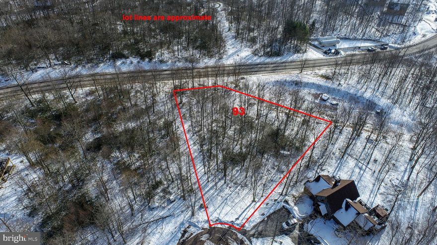 Level 0.57-acre homesite in private community at Deep Creek Lake! Quiet setting with quick access to Wisp Resort and the area’s core amenities. Located just off the beaten path, yet minutes to marinas, restaurants, state parks, Lodestone Golf Course, and the ski slopes. Public water and sewer hook-up available. Ready to build without delay. A well-positioned lot in one of Deep Creek’s established mountain neighborhoods. Call today for details!