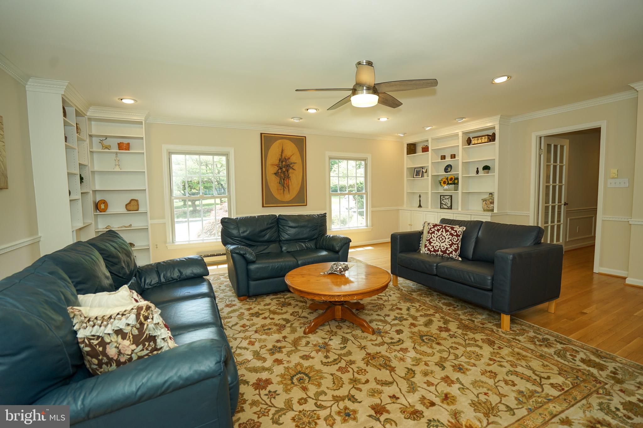 FOX HUNT ESTATES - Residential