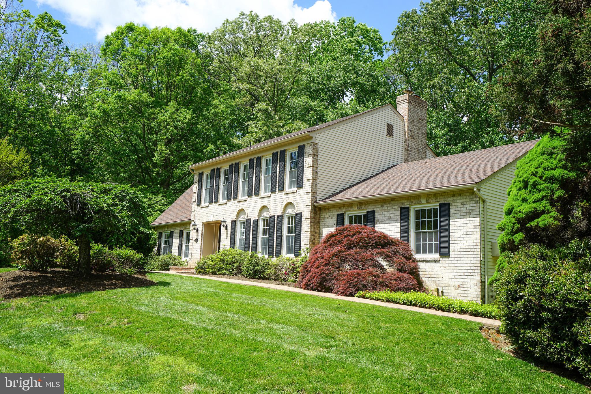 FOX HUNT ESTATES - Residential