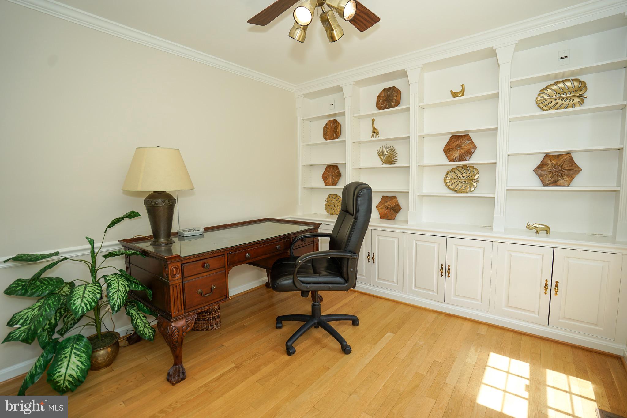 FOX HUNT ESTATES - Residential