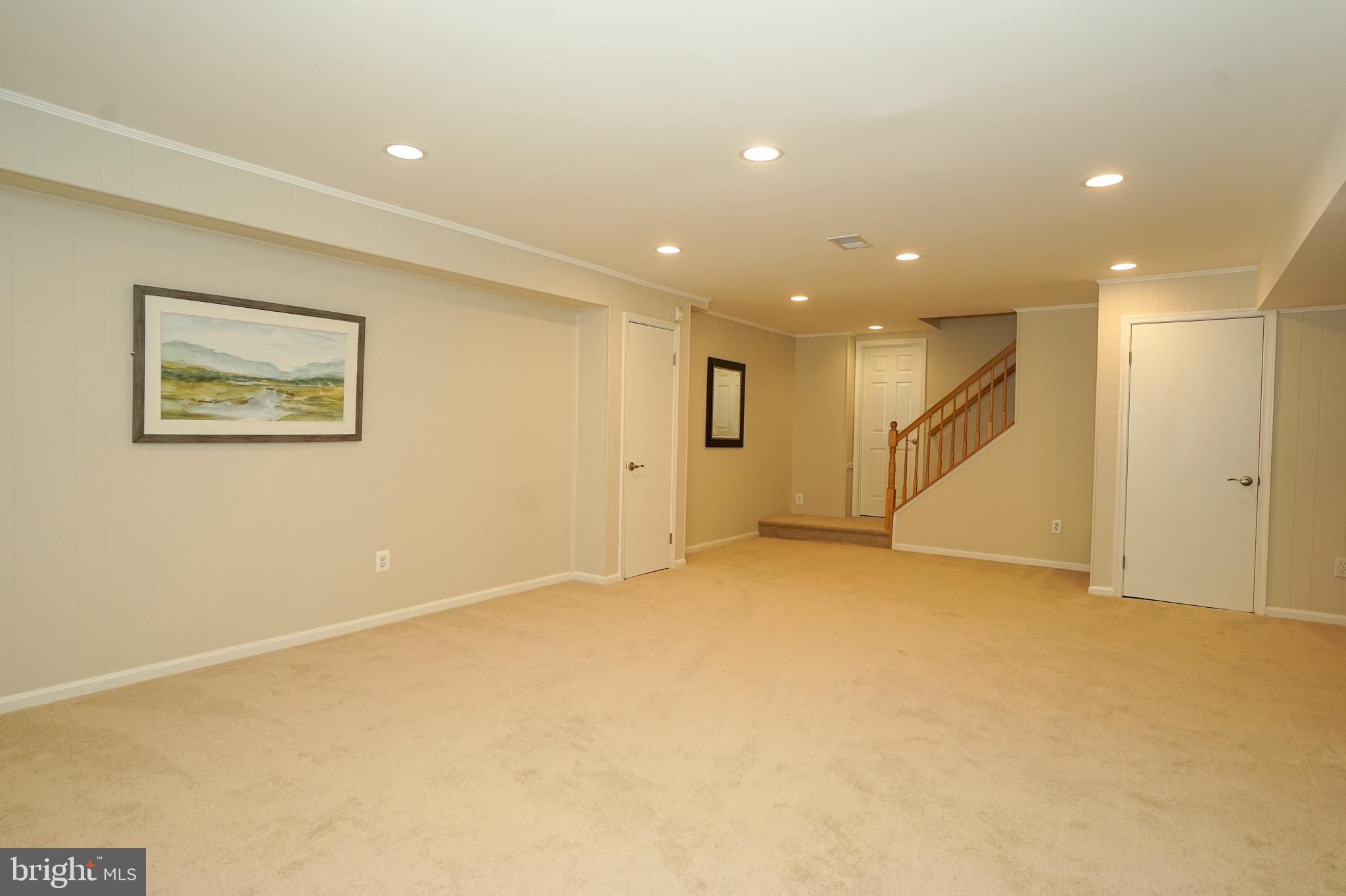 FOX HUNT ESTATES - Residential