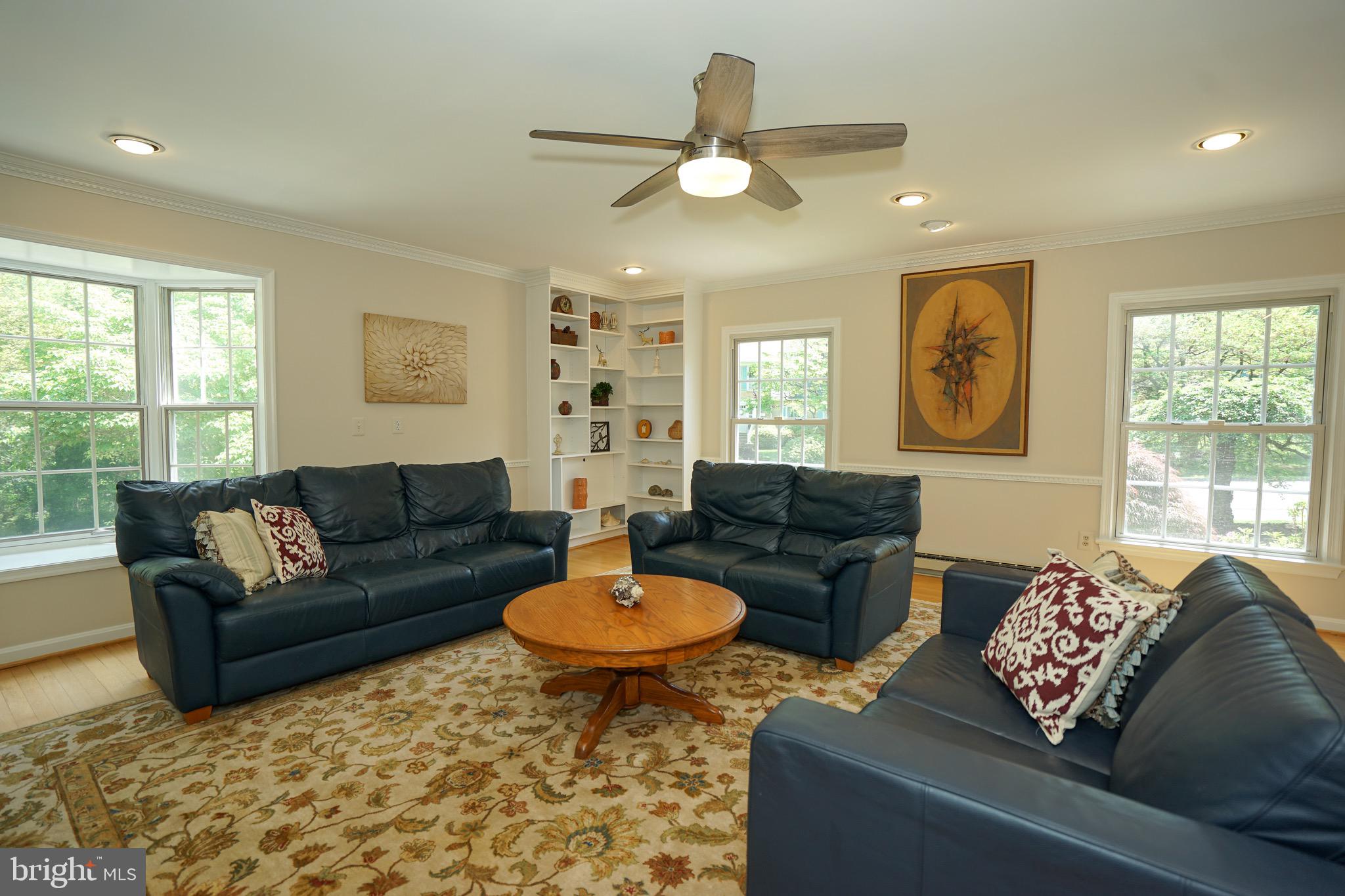 FOX HUNT ESTATES - Residential