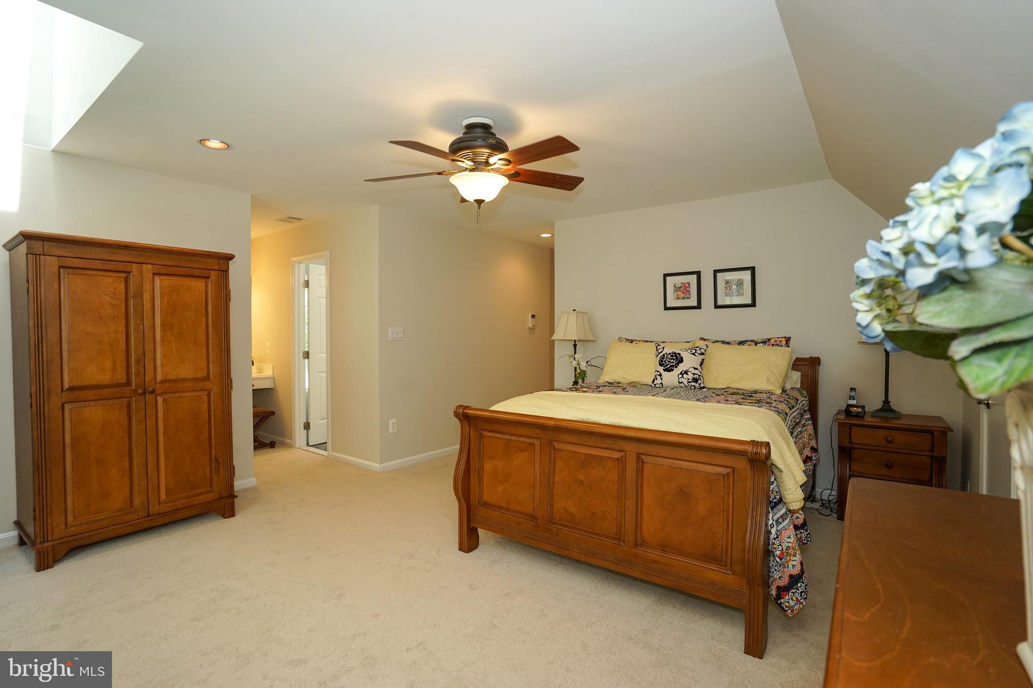 FOX HUNT ESTATES - Residential