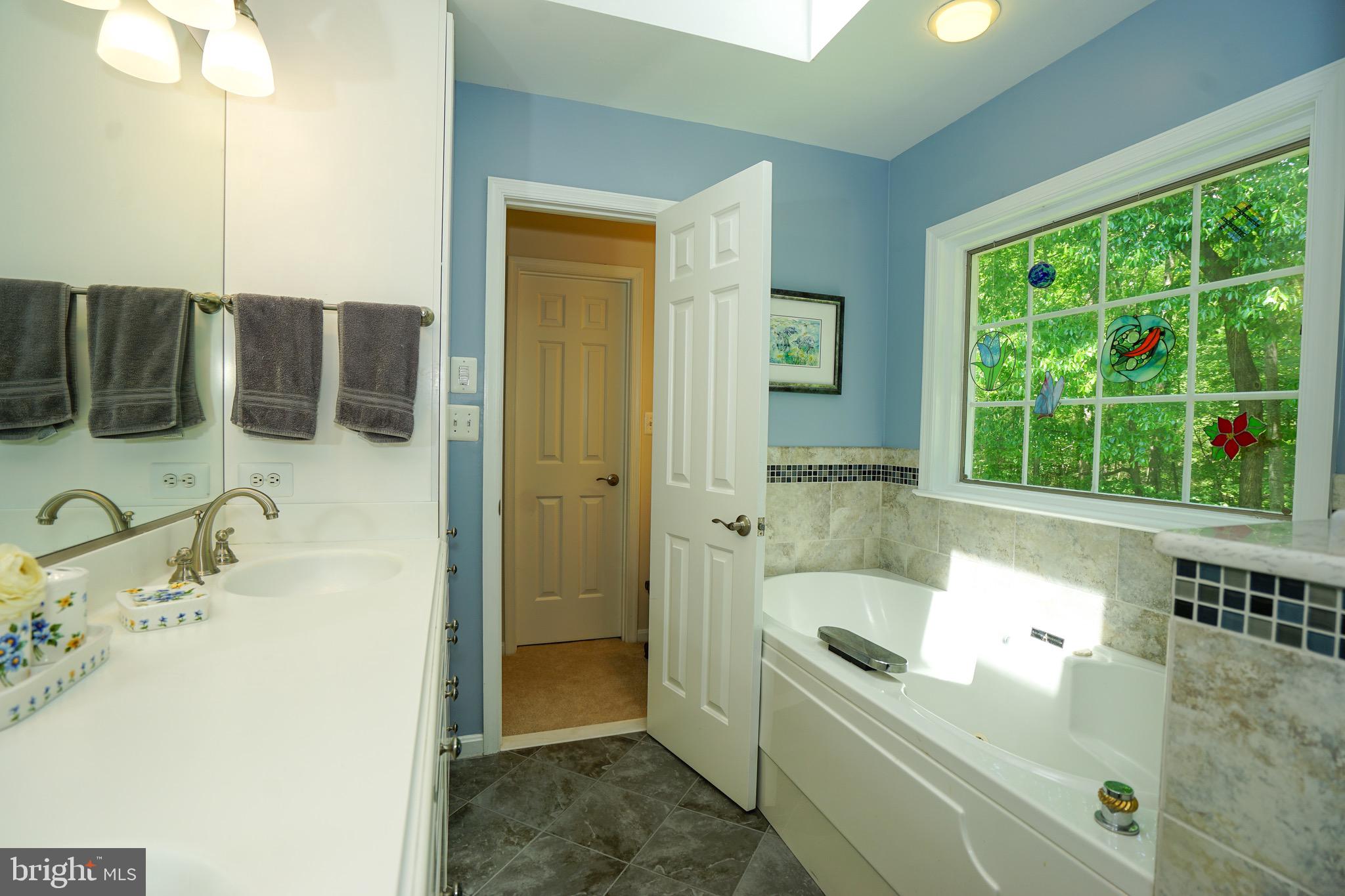 FOX HUNT ESTATES - Residential