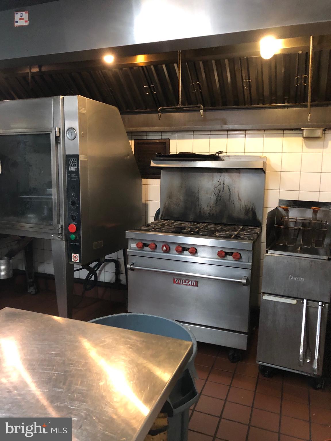 UNION SQUARE - Commercial Sale
