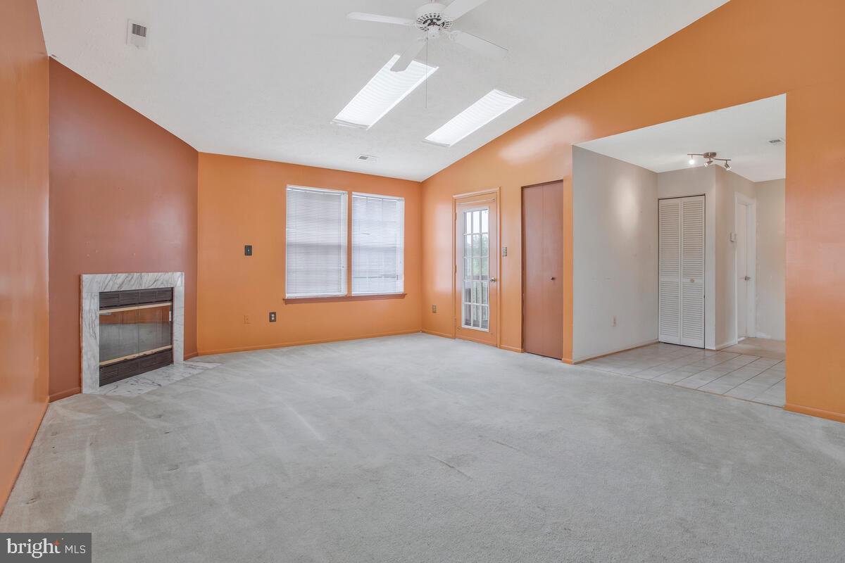 RED FOX FARMS - Residential