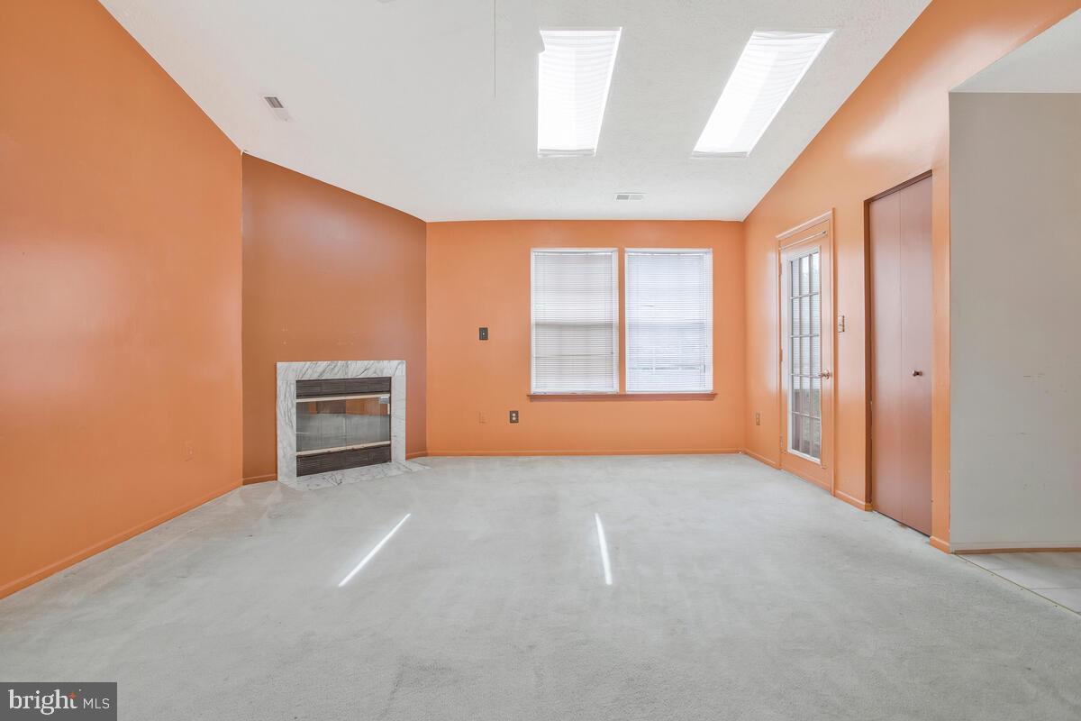 RED FOX FARMS - Residential