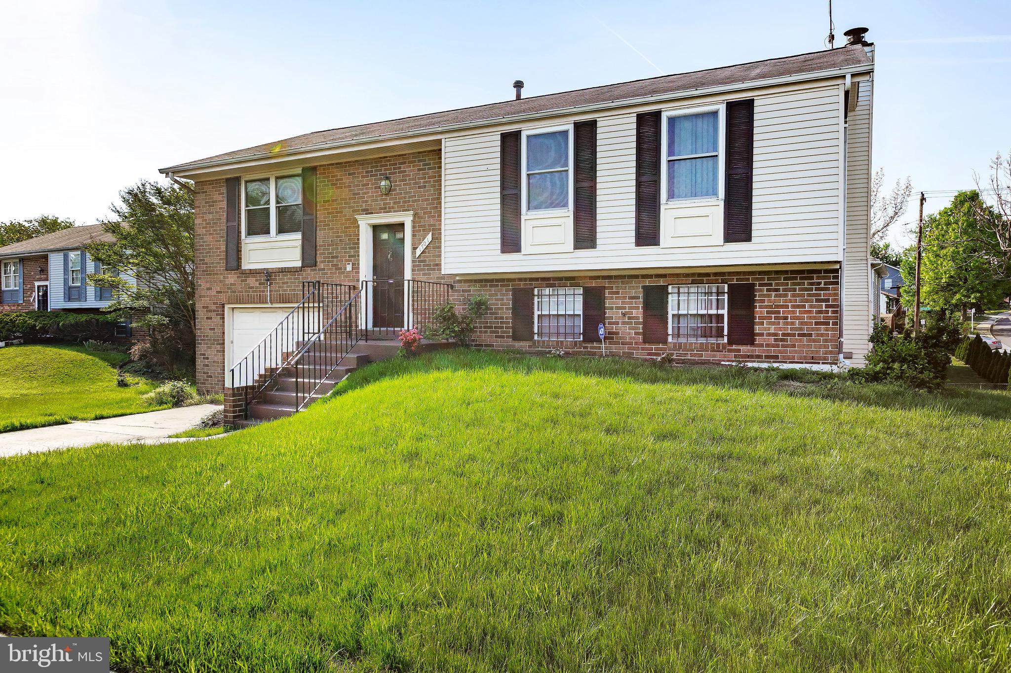 1701 DEKALB COURT