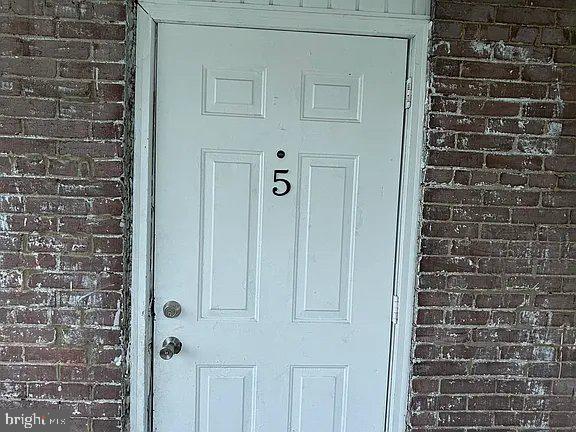 409 BROAD STREET W 5