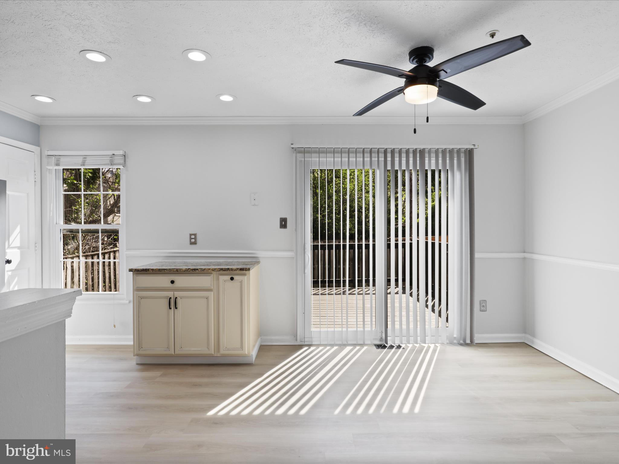 HILLCREST TOWNE - Residential