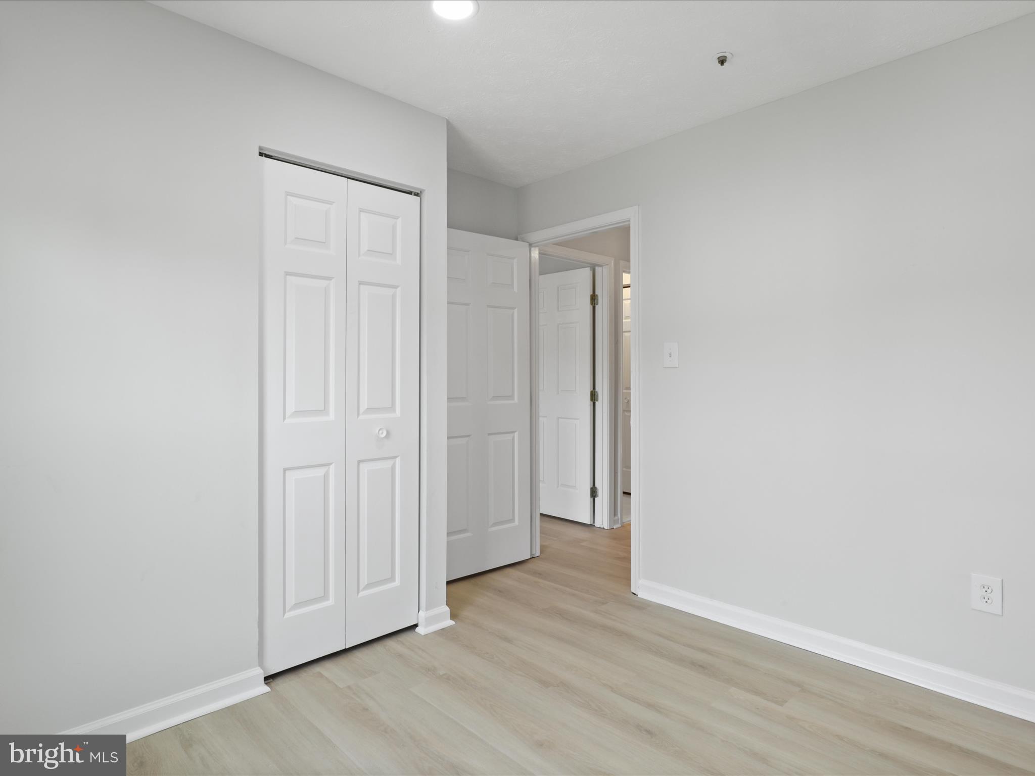 HILLCREST TOWNE - Residential