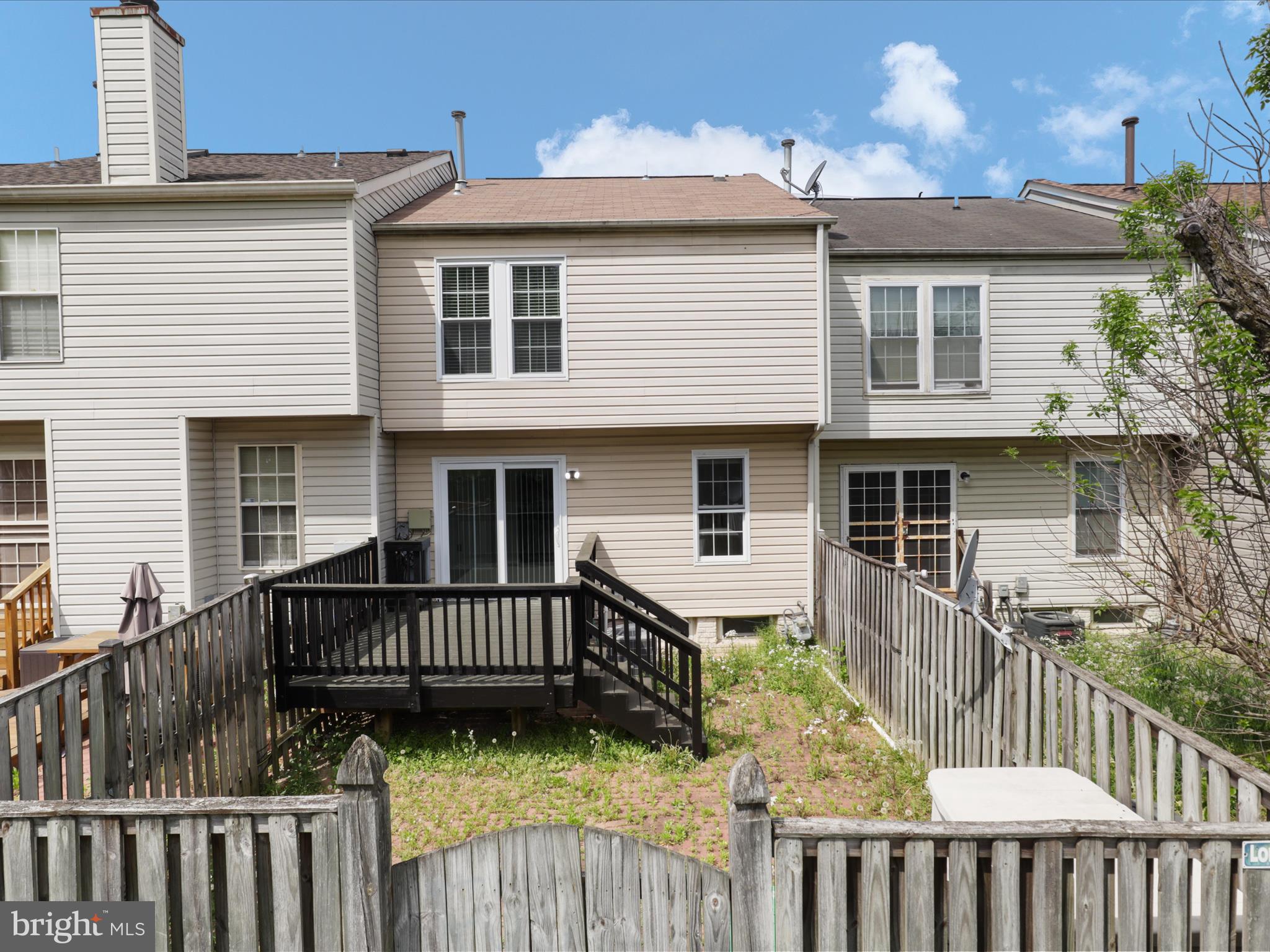 HILLCREST TOWNE - Residential