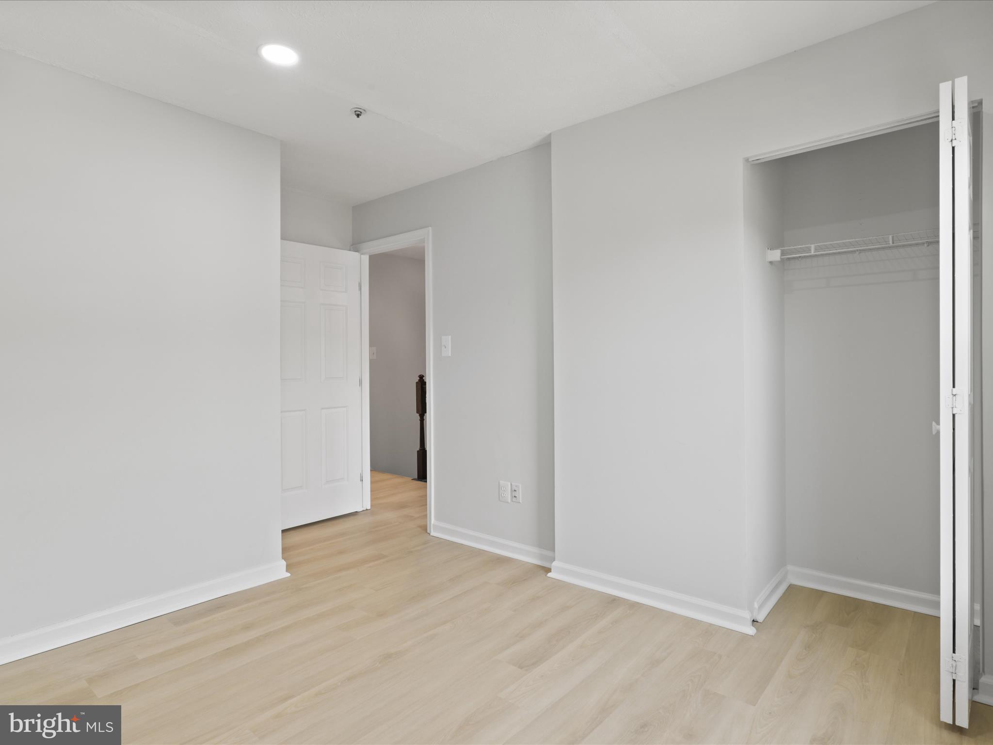 HILLCREST TOWNE - Residential