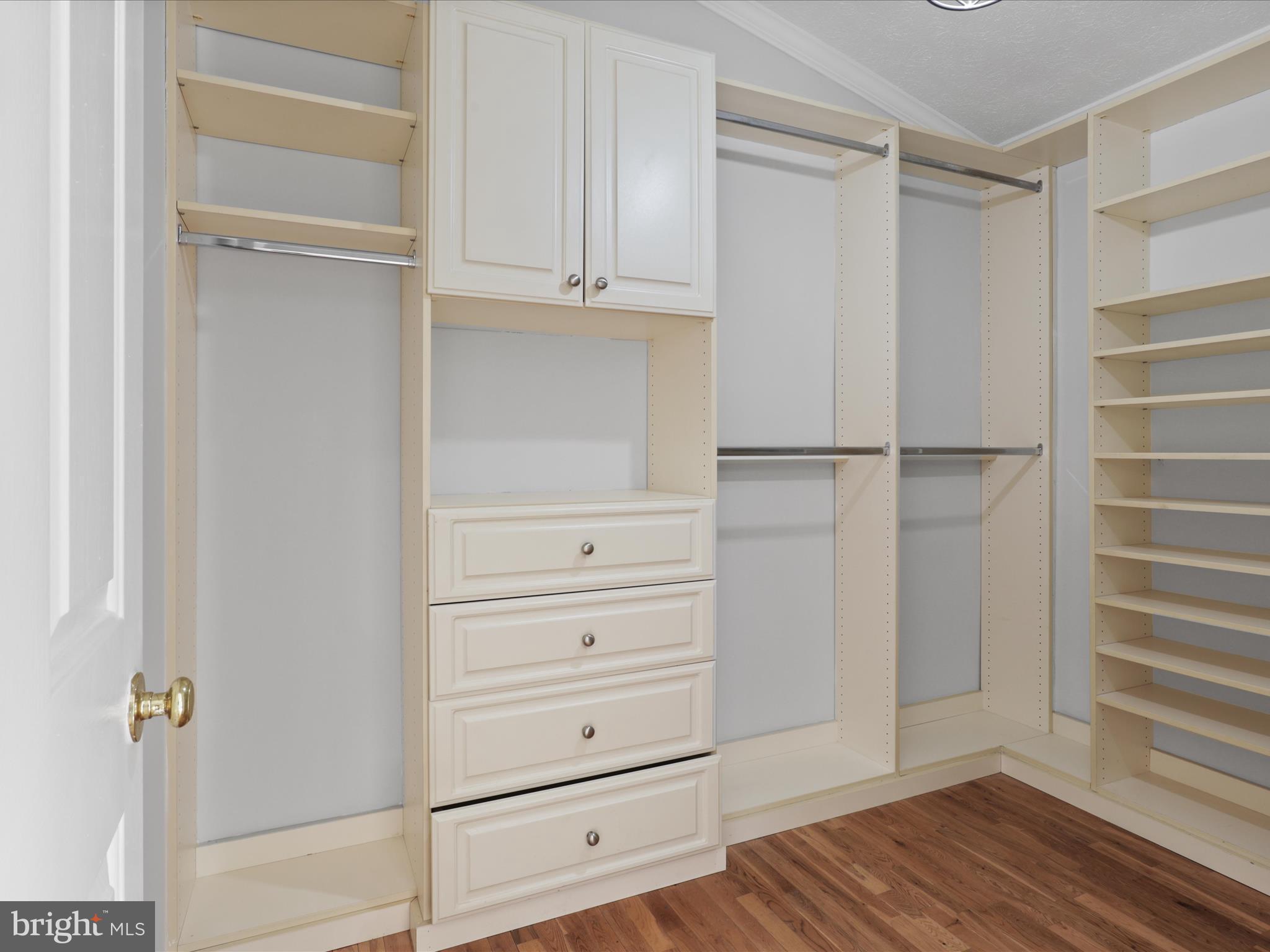 HILLCREST TOWNE - Residential