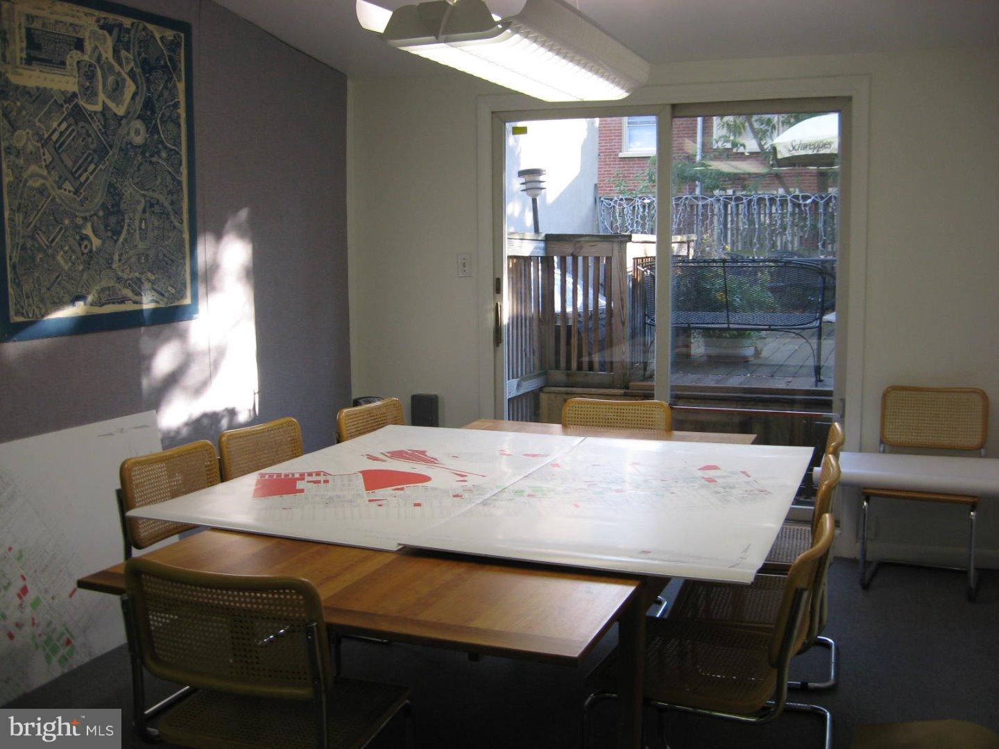 RITTENHOUSE SQUARE - Commercial Sale