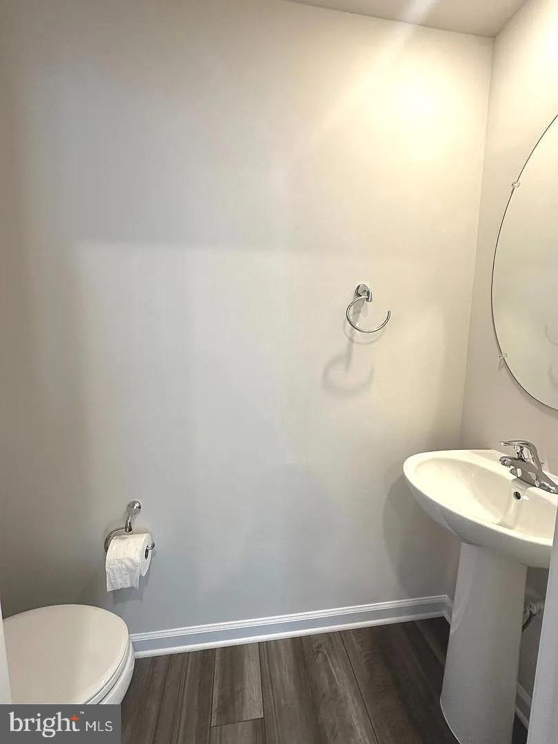 RED CLOVER MEADOWS - Residential Lease