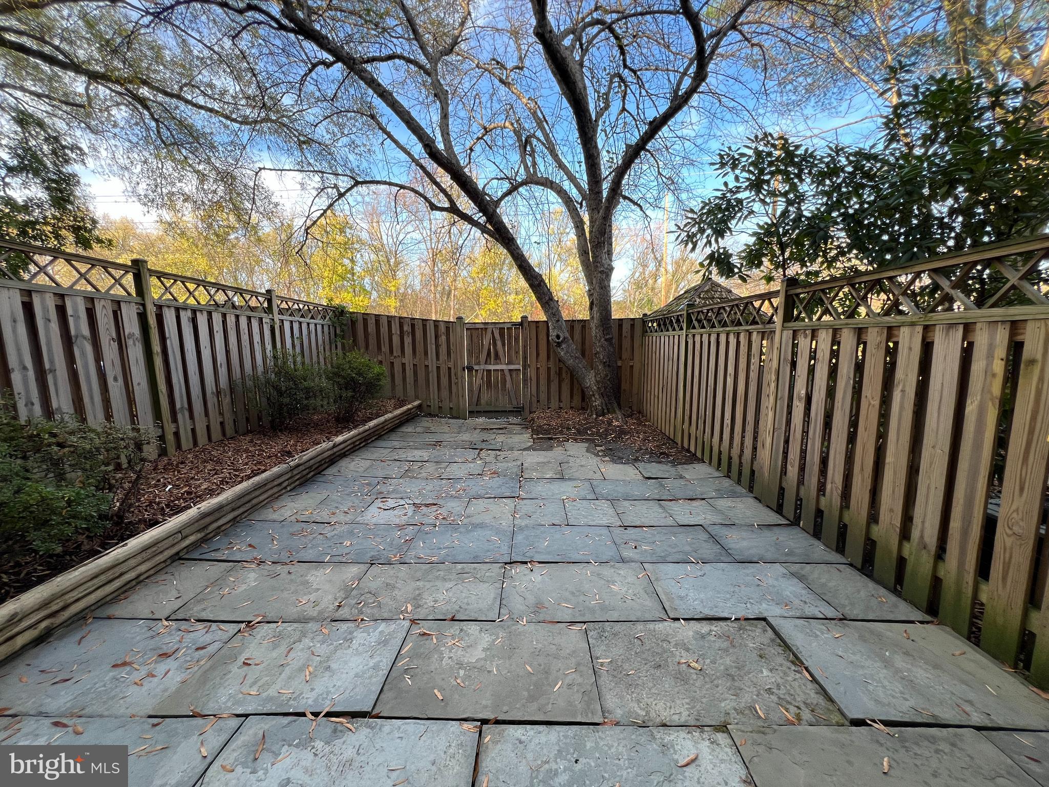 DIAMOND FARM - Residential