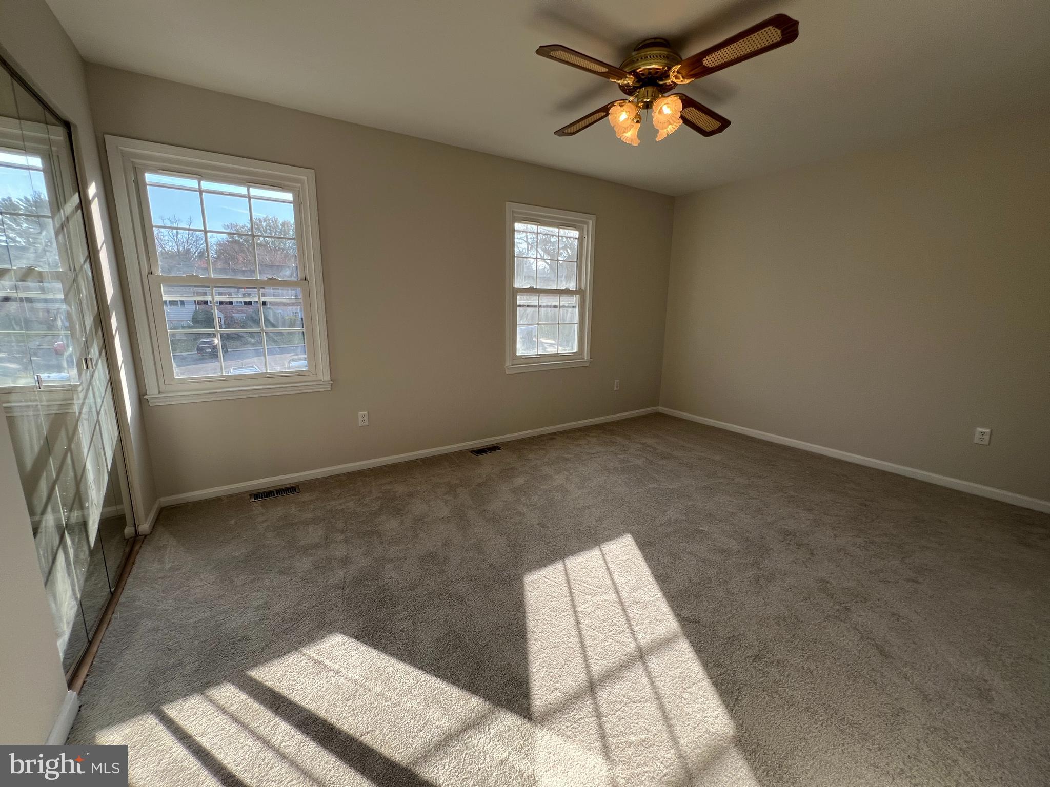 DIAMOND FARM - Residential