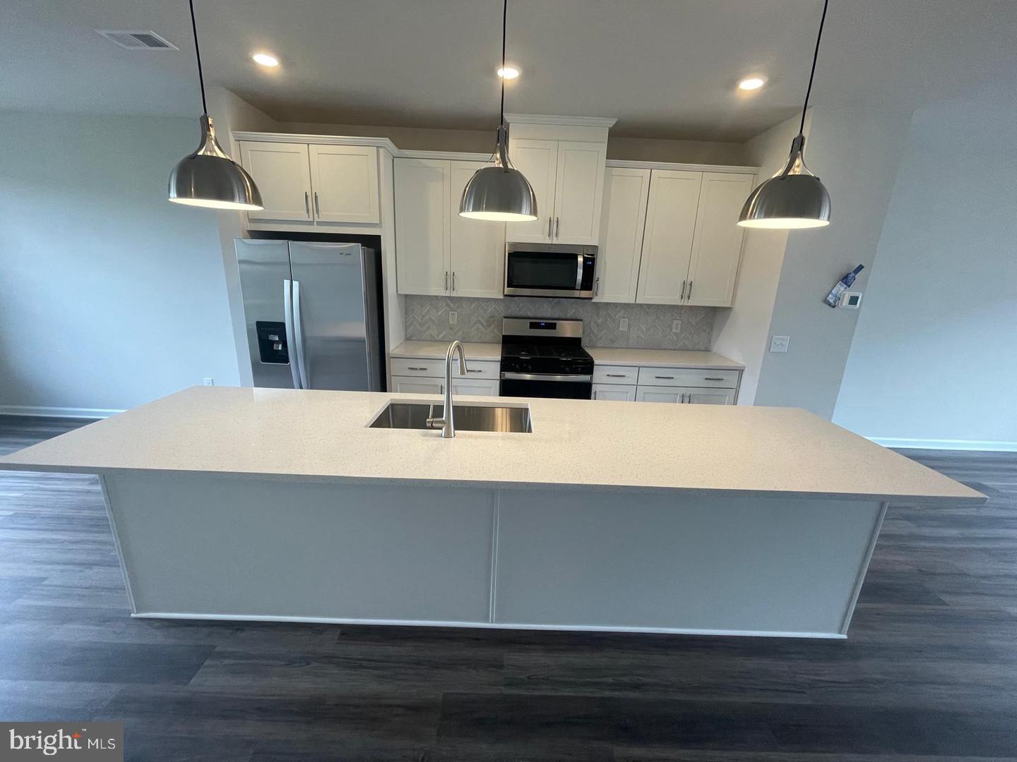 9389 BARNES LOOP