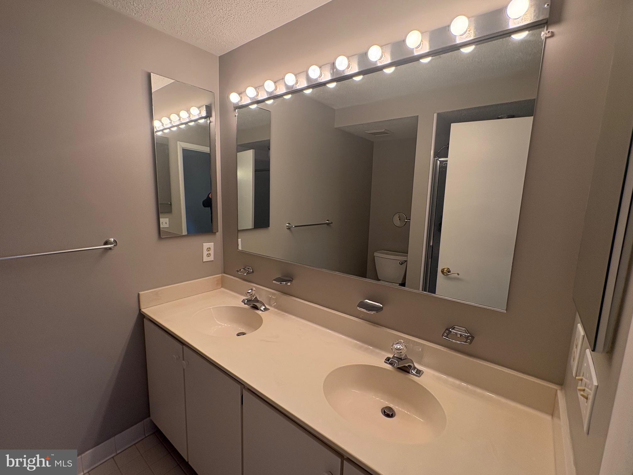 BROOKING COURT GARDEN - Residential Lease