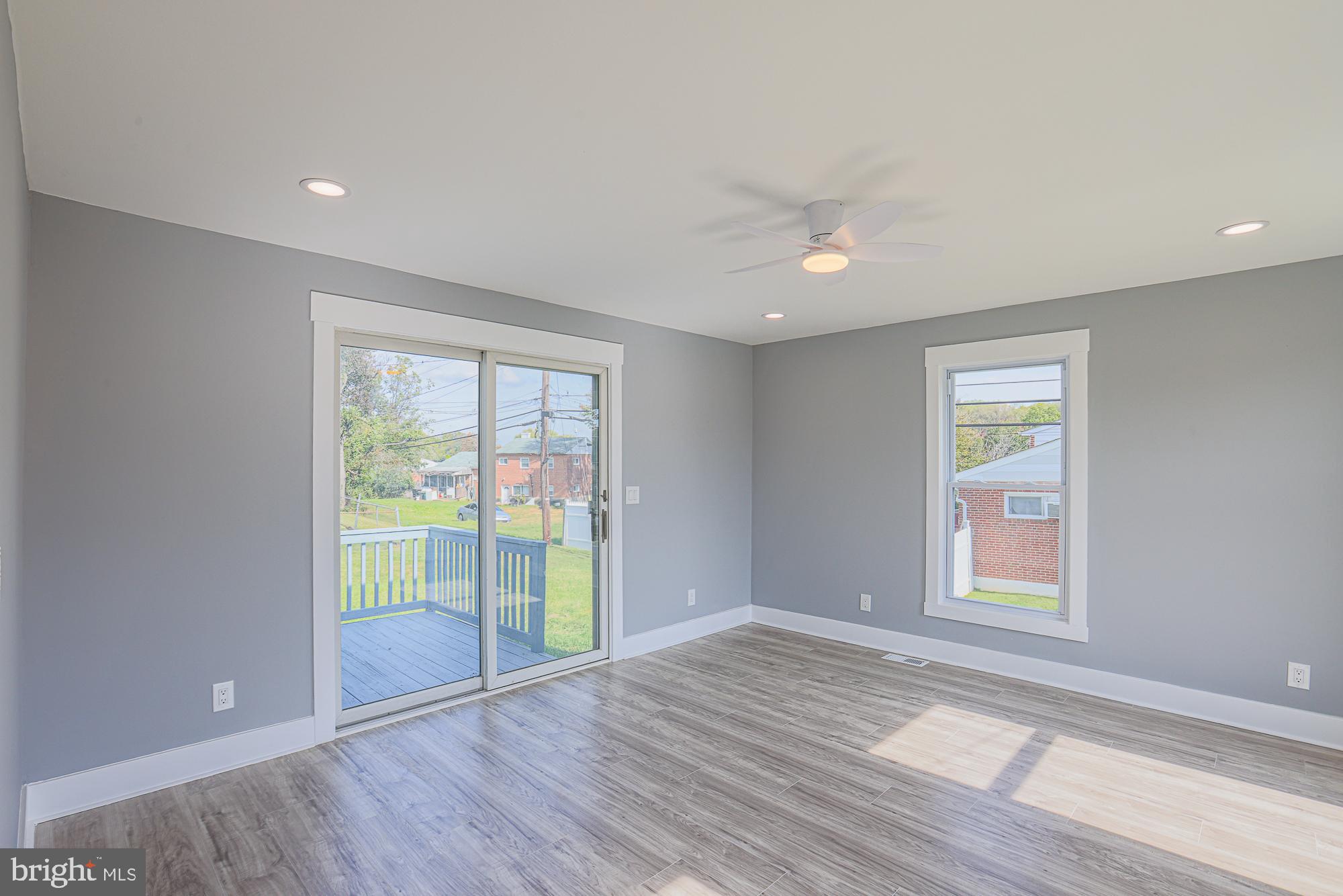 MILFORD RIDGE - Residential