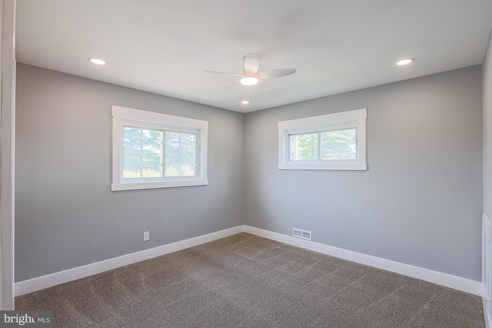 MILFORD RIDGE - Residential