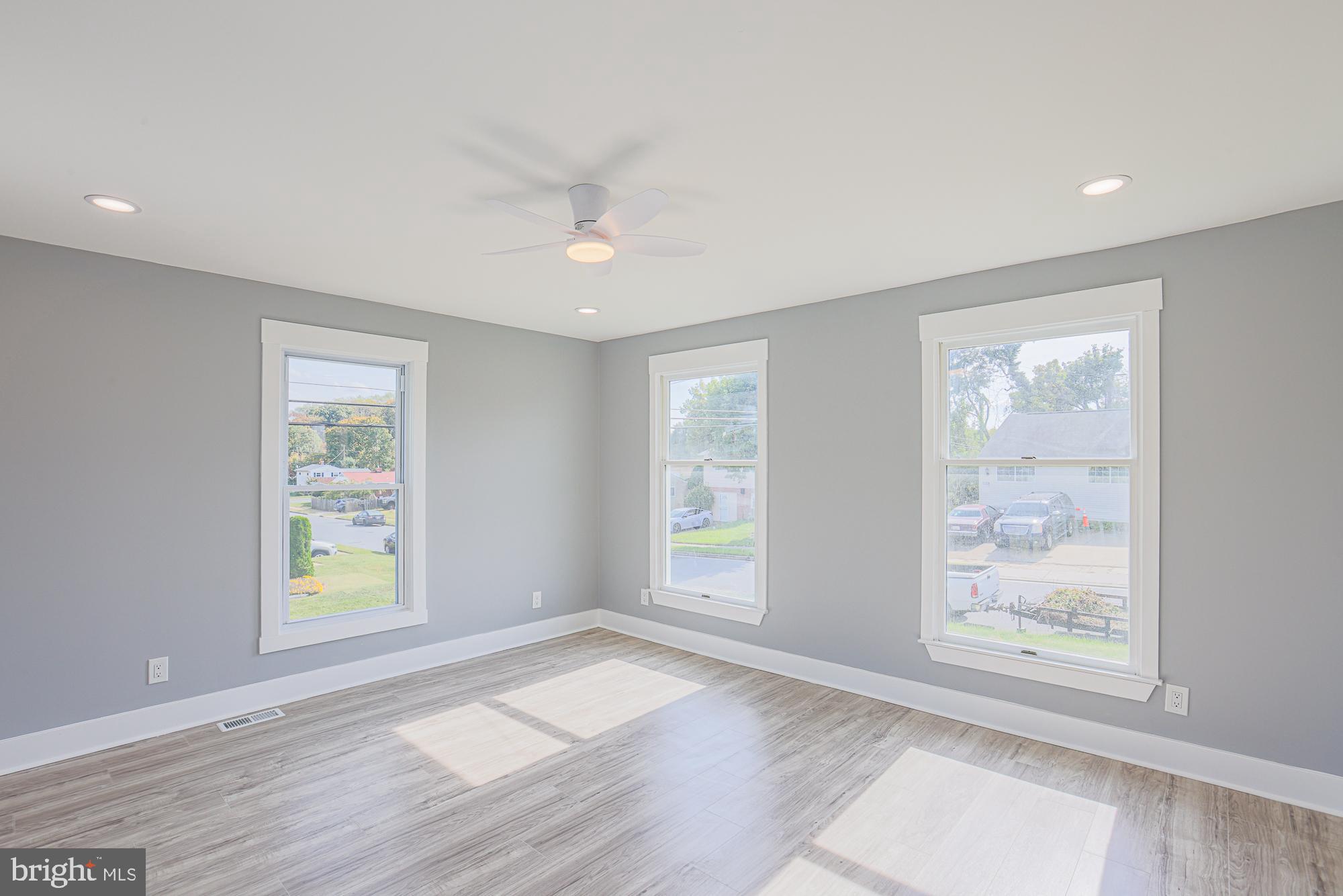 MILFORD RIDGE - Residential
