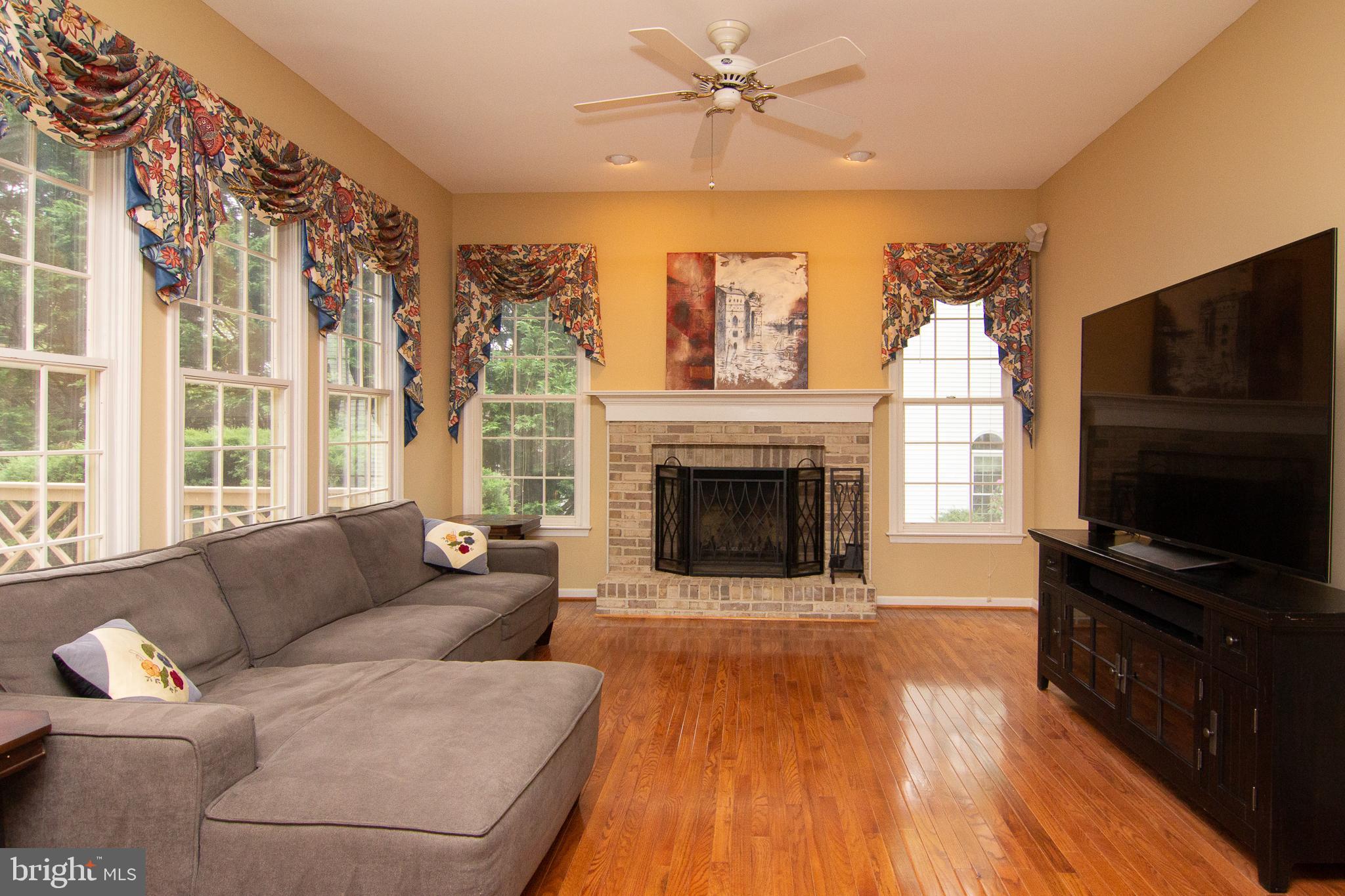 WAVERLY WOODS - Residential