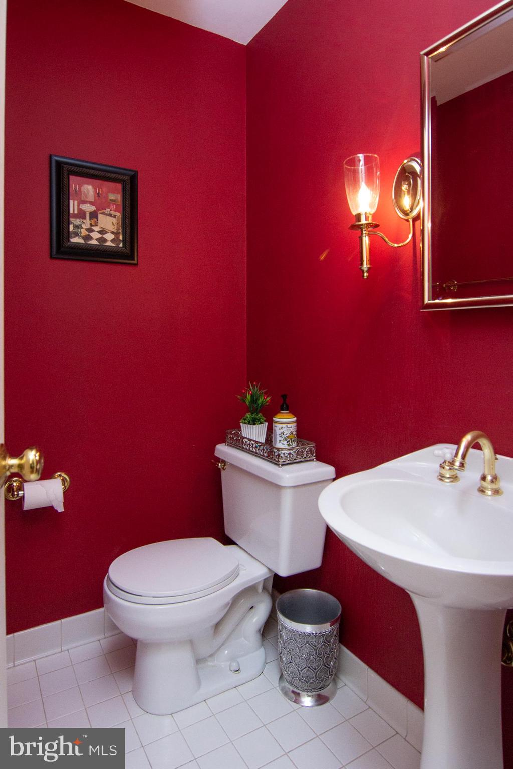 WAVERLY WOODS - Residential