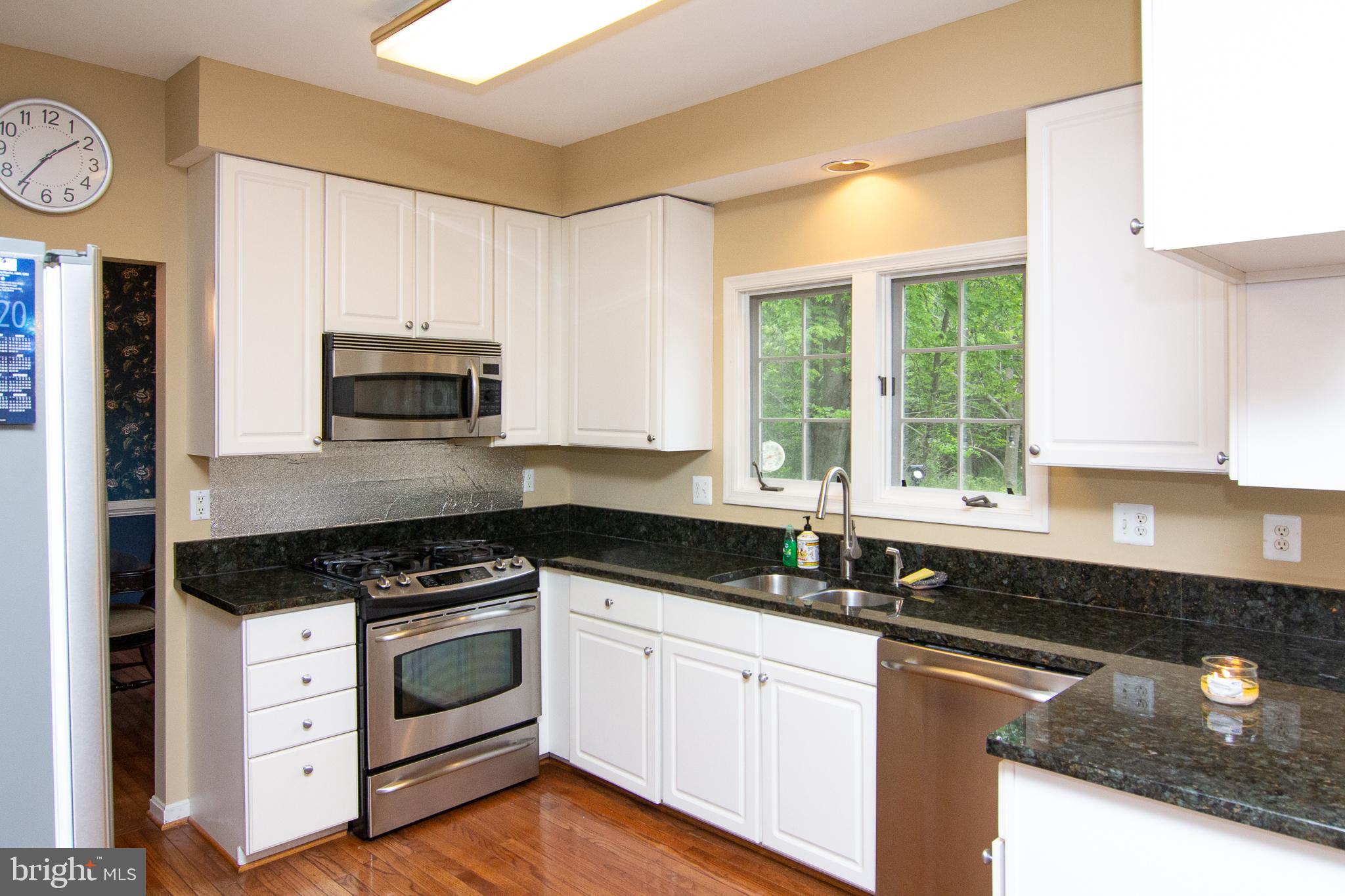 WAVERLY WOODS - Residential