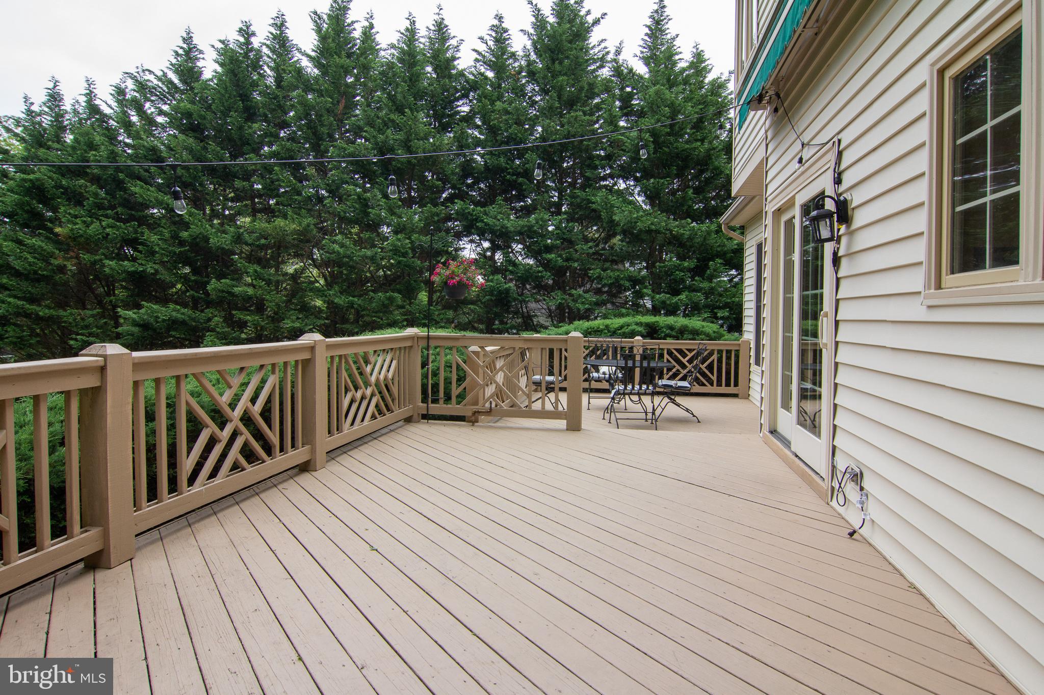 WAVERLY WOODS - Residential