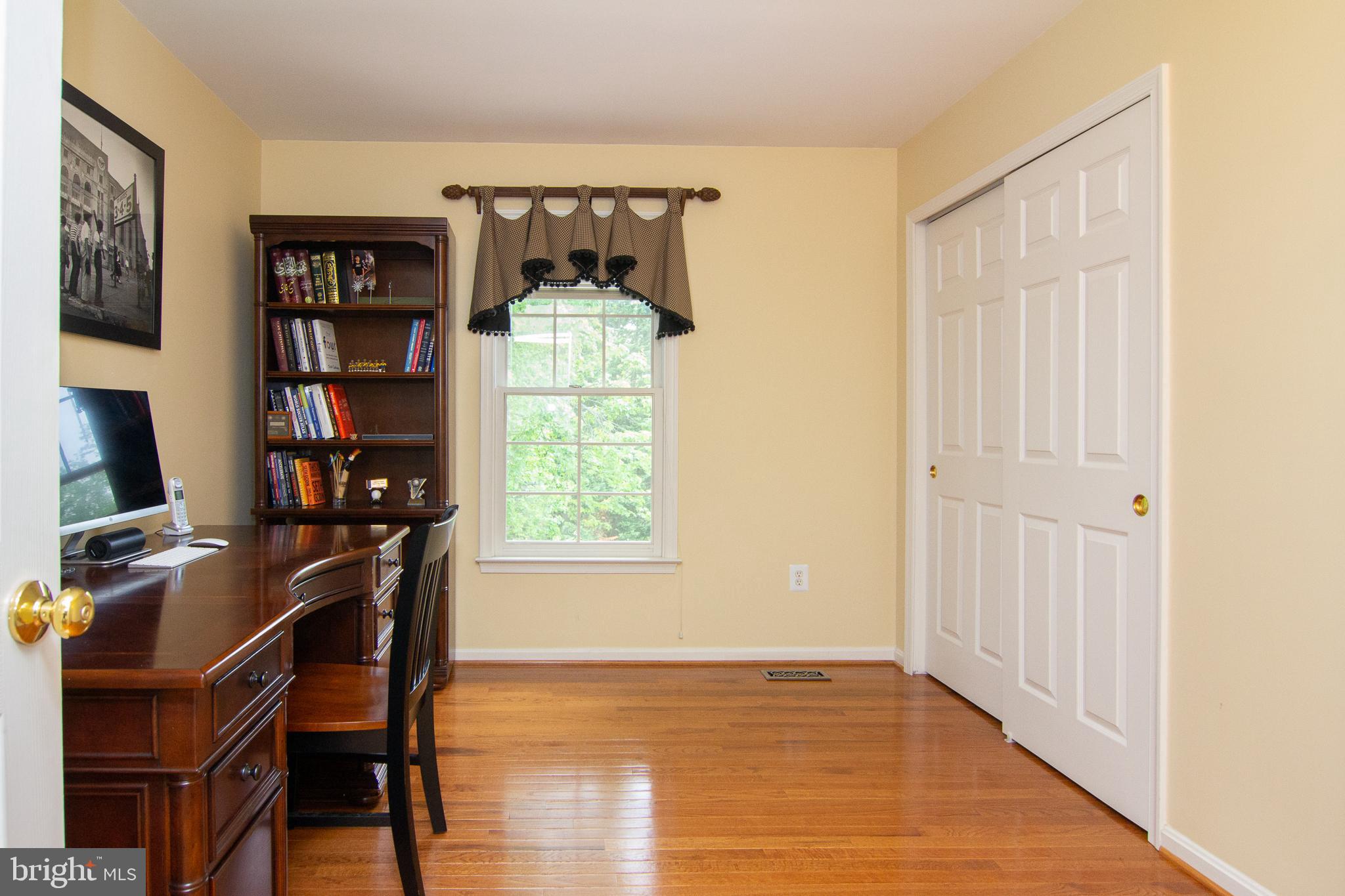 WAVERLY WOODS - Residential