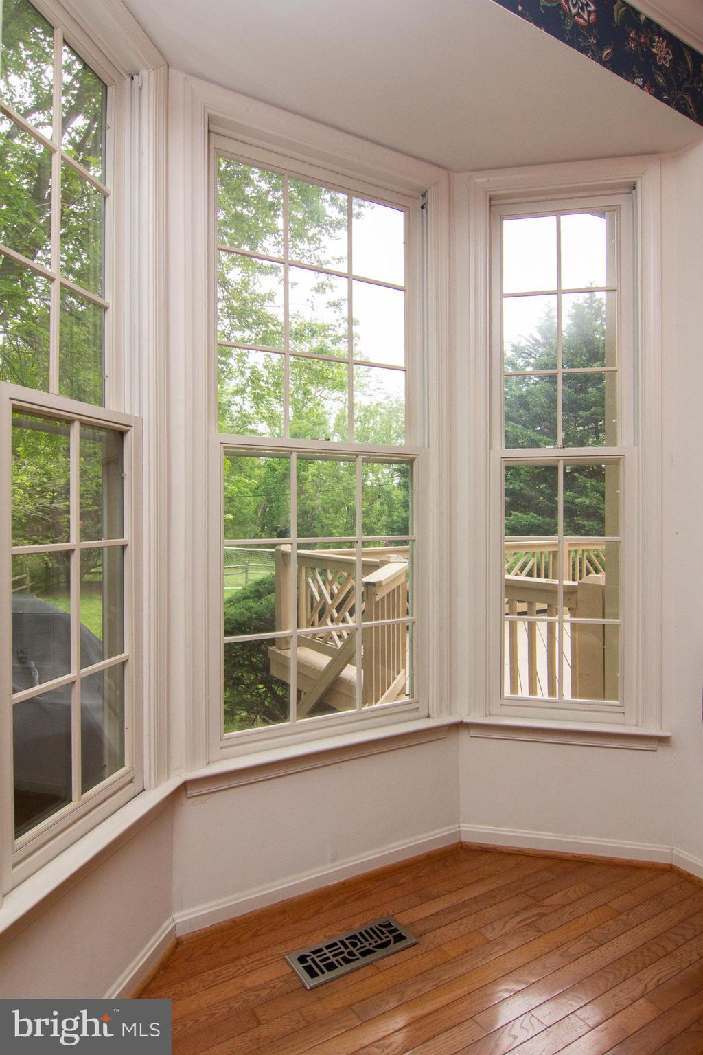 WAVERLY WOODS - Residential